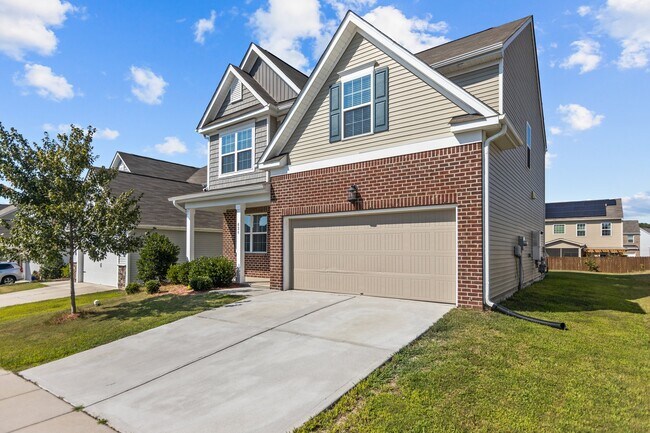 Building Photo - 624 Hiddenbrook Dr