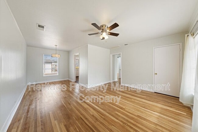 Building Photo - 815 Rittiman Rd