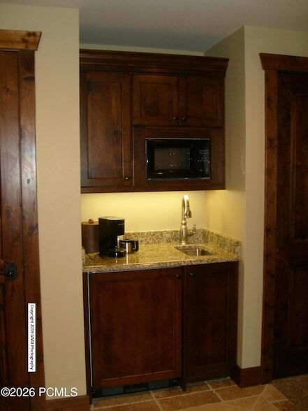Building Photo - 3551 N Escala Ct