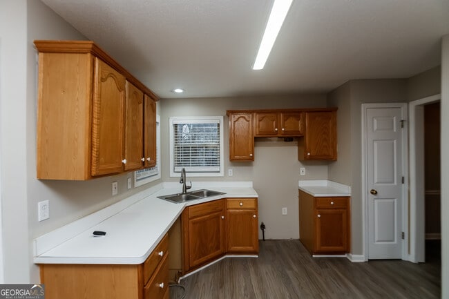 Building Photo - 30 Mountain Trail Ct SW