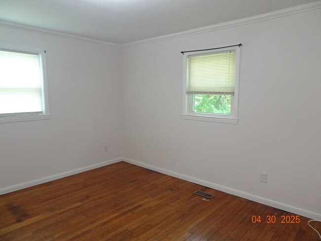 Building Photo - 2 Story Home in Toano VA for Rent