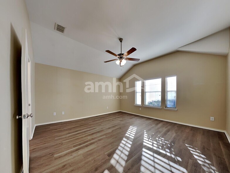 Building Photo - 1349 Illinois Ave