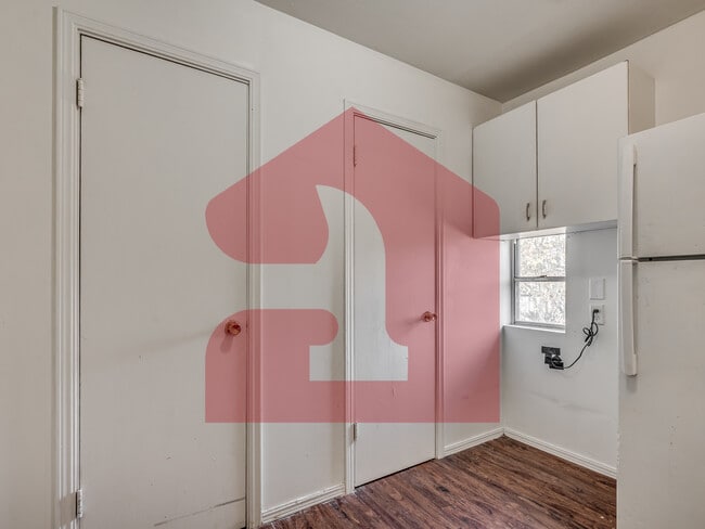 Building Photo - 2017 Downing St