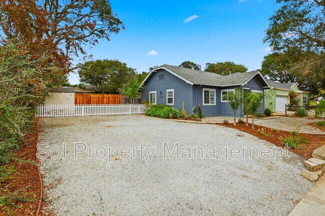 Building Photo - 2625 Howe St