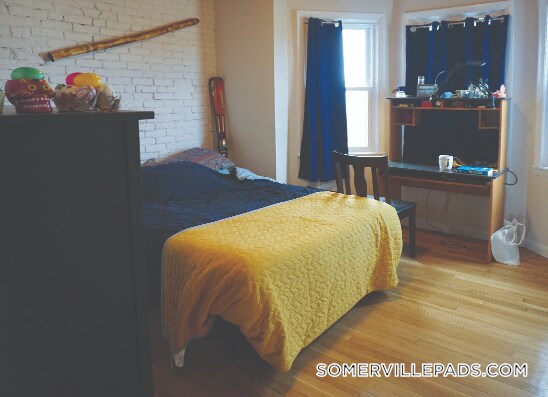 Building Photo - 162 Broadway