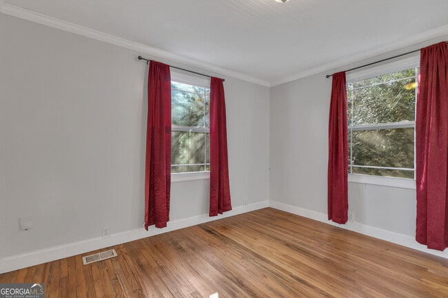 Building Photo - 9 Meridian Dr