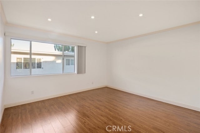 Building Photo - 5242 Lindley Ave