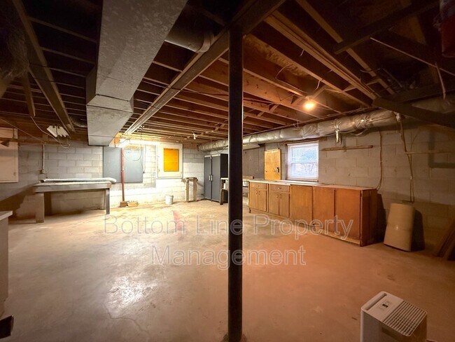 Building Photo - 9419 Brenda Ann Rd