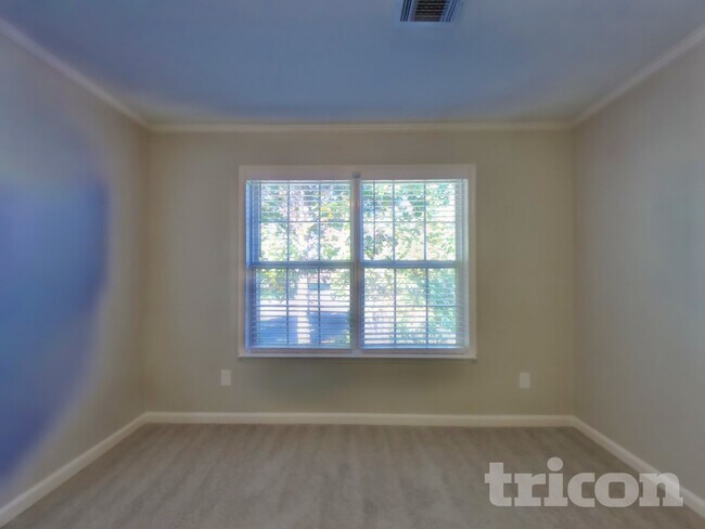 Building Photo - 202 Harris Ct