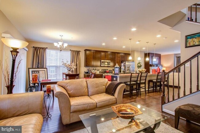 Building Photo - 12601 Rustic Rock Ln