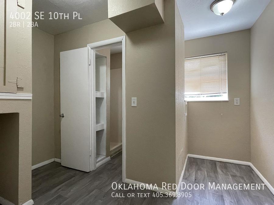 Building Photo - 4002 SE 10th Pl