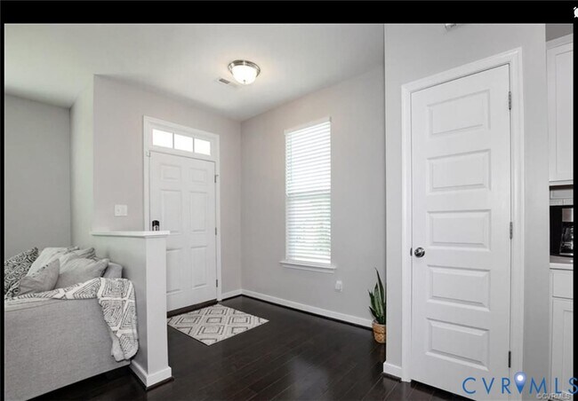 Building Photo - 3011 Farmstead Mill Dr