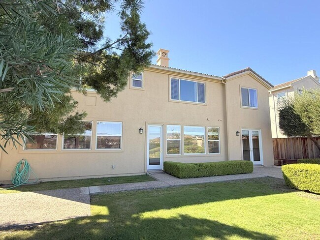 Building Photo - Former Model Home in Desirable Bridges Com...