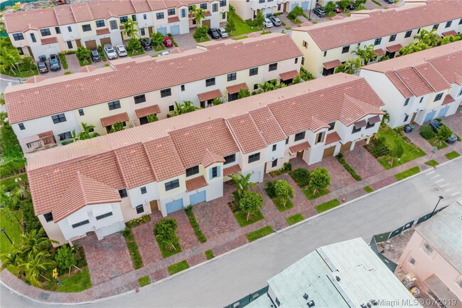 Building Photo - 20901 NW 1st Dr