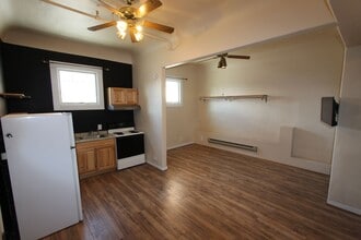 Building Photo - Downtown Flagstaff Condo – Modern Living A...