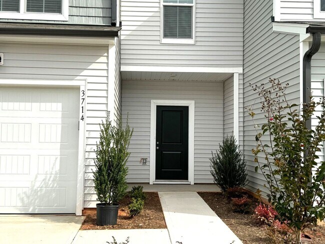 Building Photo - 3714 Feltham Ln