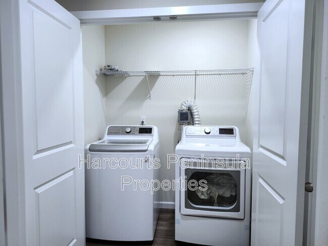 Building Photo - 4785 Driftwood St