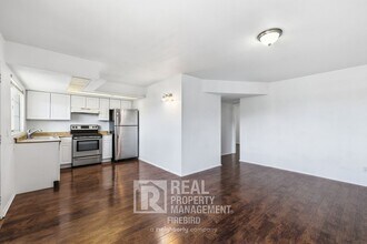 Building Photo - 45 N Phyllis-209