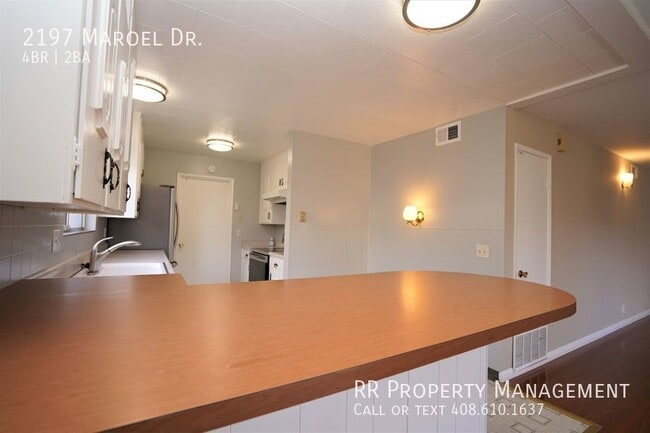 Building Photo - 2197 Maroel Dr