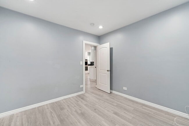 Building Photo - 4630 W Montana St