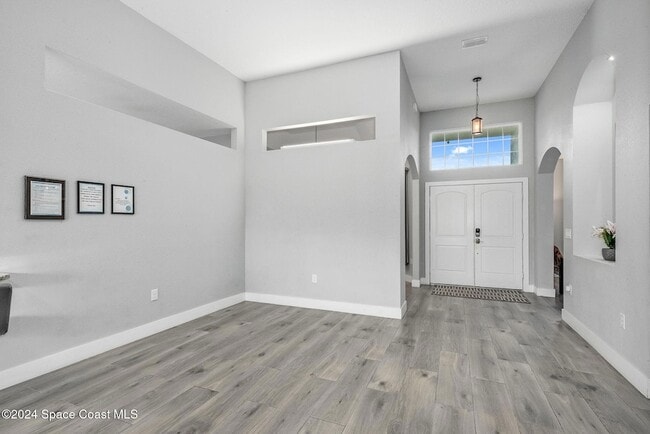 Building Photo - 382 Eldron Blvd NE