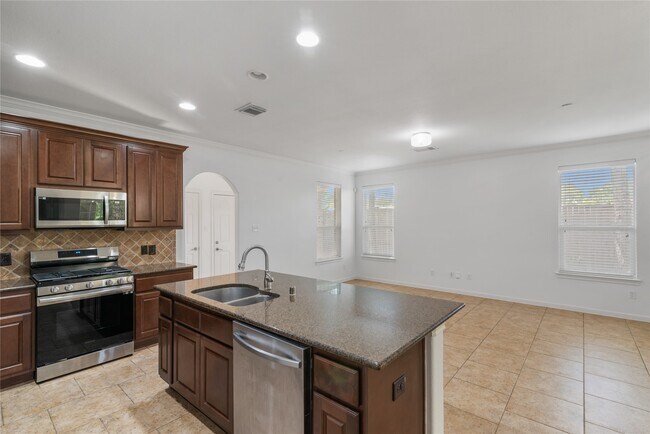 Building Photo - 31 Umbria Ln