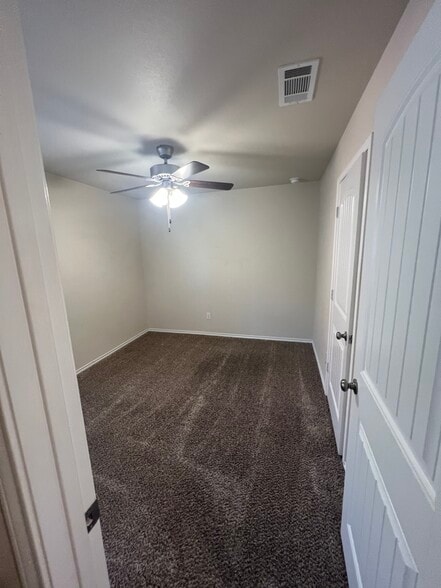 2nd bedroom - 3705 Pontiac Ave