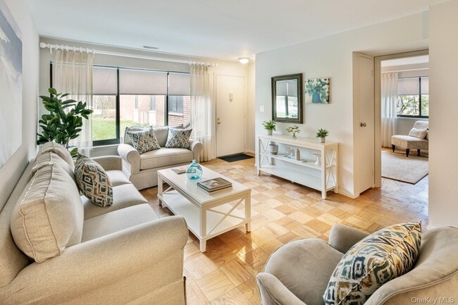 Building Photo - 412 Marine Ln