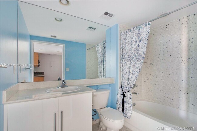 Building Photo - 325 S Biscayne Blvd