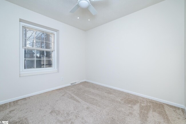 Building Photo - 125 Newgate Dr