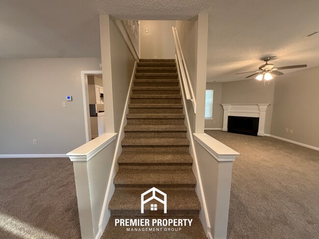 Building Photo - Beautiful 2-Story 3BR/2.5BA Bartlett Home | 1,632 Sq Ft, Vaulted Primary & Back Patio