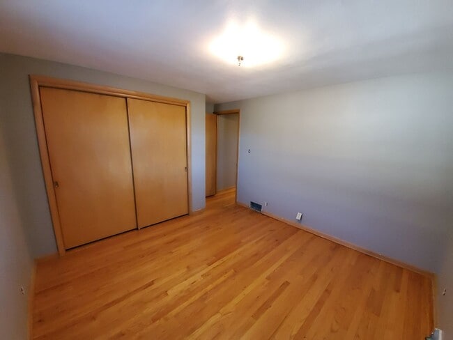 Building Photo - 3 bedroom Northside ranch