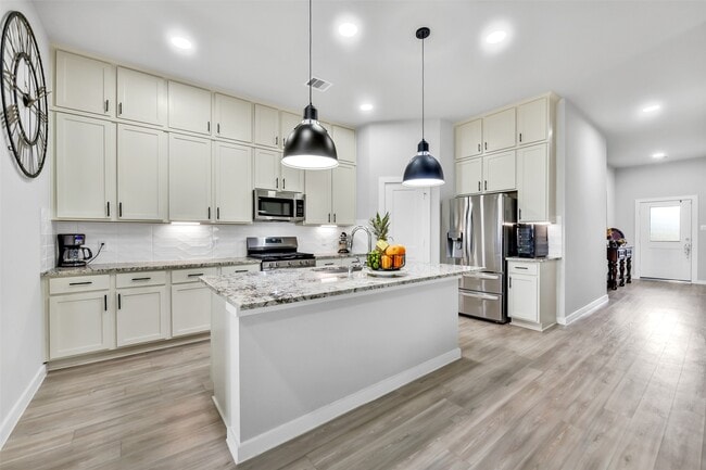 Building Photo - 26268 Astral Wy