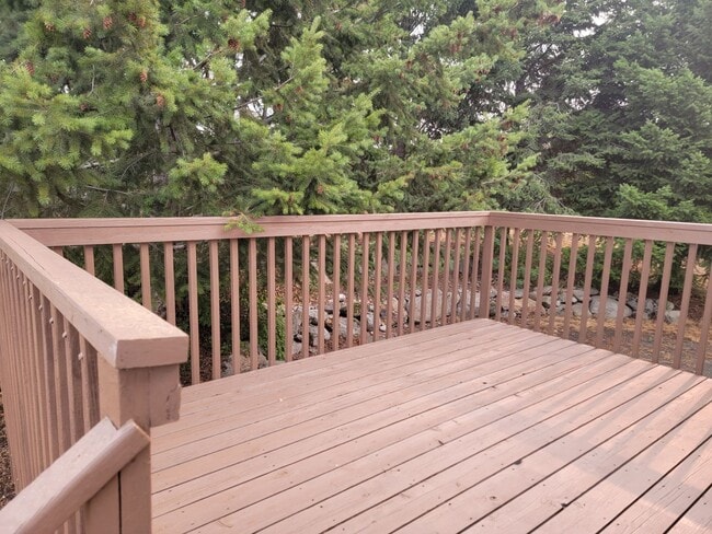 Building Photo - 4-Bedroom 2 Full Bath Home In The Valley -...