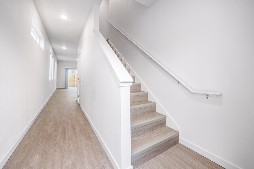 Building Photo - 20 S Volland St