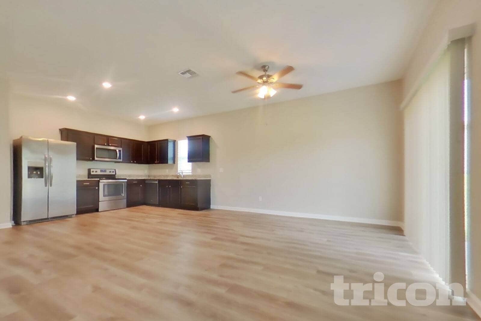 Building Photo - 16517 Cherry Landing Dr
