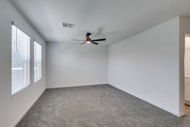 Building Photo - Beautiful New 3 Bed / 2.5 Bath Townhome 89178