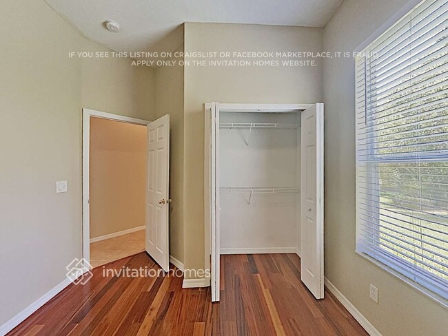 Building Photo - 945 Pickfair Terrace