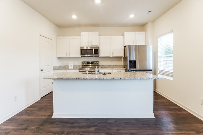 Building Photo - 5580 Timber Leaf Lp