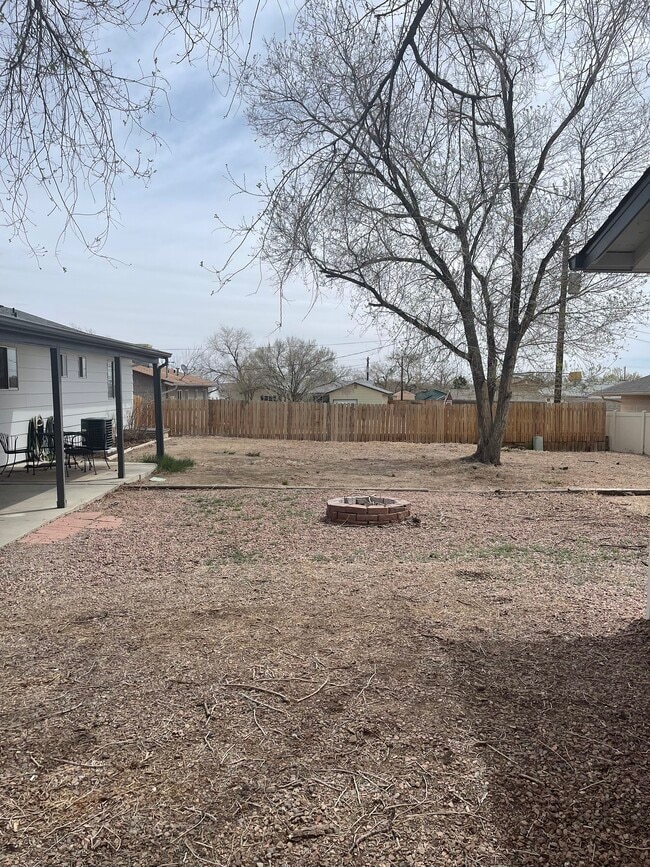 Building Photo - 615 Virginia Ct