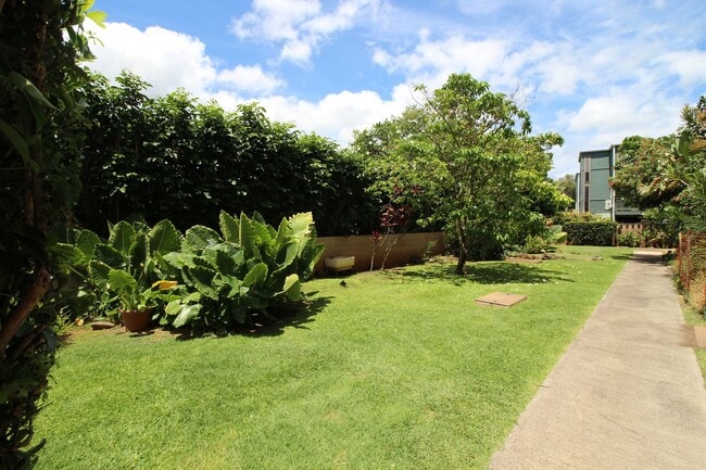 Building Photo - Live Just Steps from the Beach – 1BR at Mo...