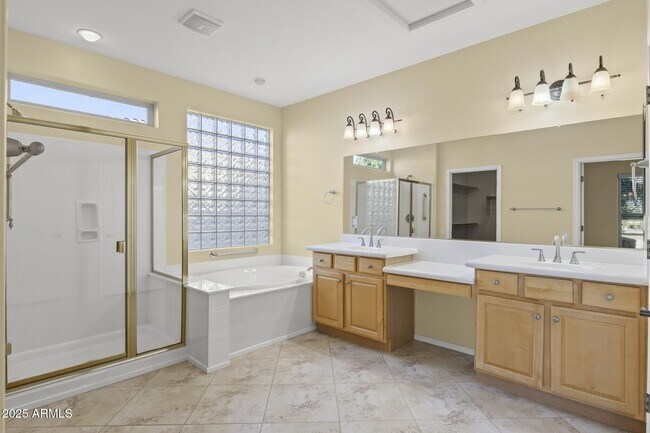 Building Photo - 13516 W Nogales Dr