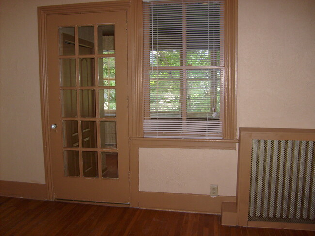 Door to Sunroom from Living Room - 10 Love Pl