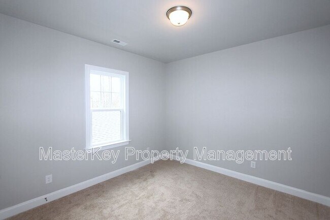 Building Photo - 170 Cotten Dr