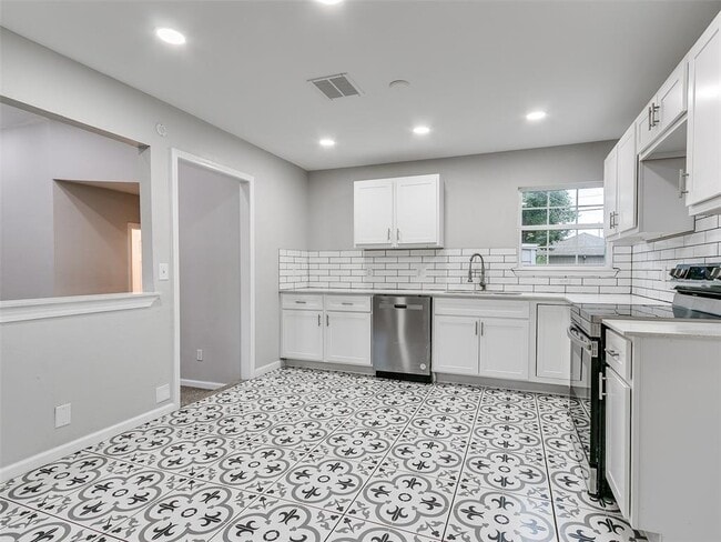 Building Photo - 1429 Casady Ln