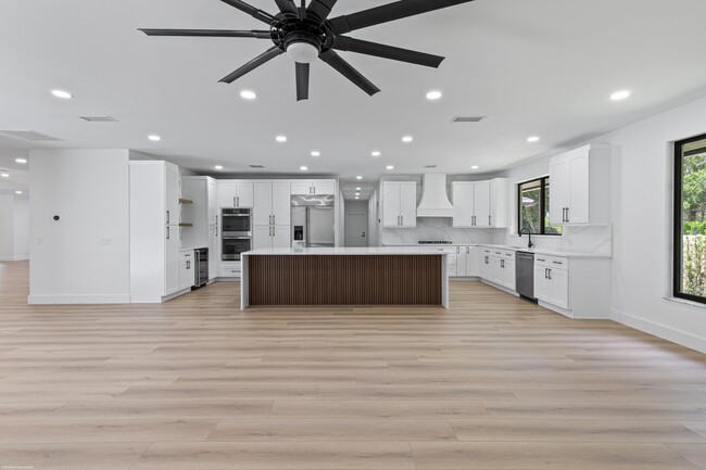 Building Photo - 13453 Doubletree Trail