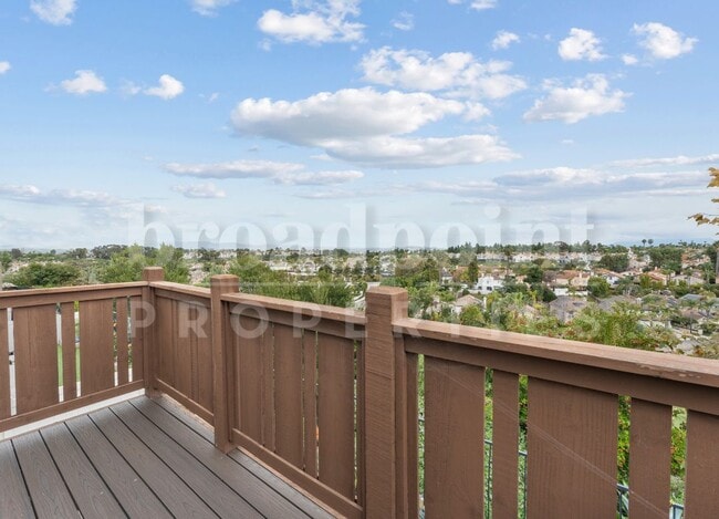 Building Photo - 1190 Via Candelas