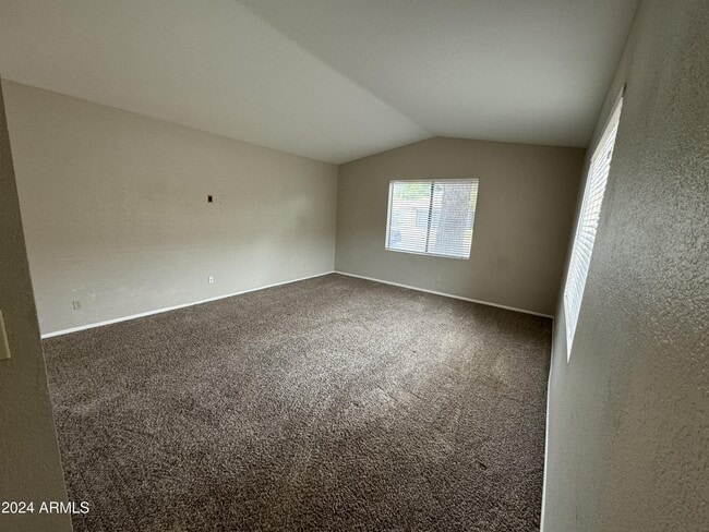 Building Photo - 1625 E Edgewater Dr