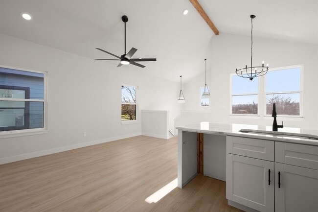 Building Photo - 306 Ave P