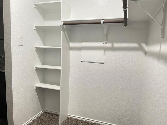 Building Photo - 211 Pecos Dr